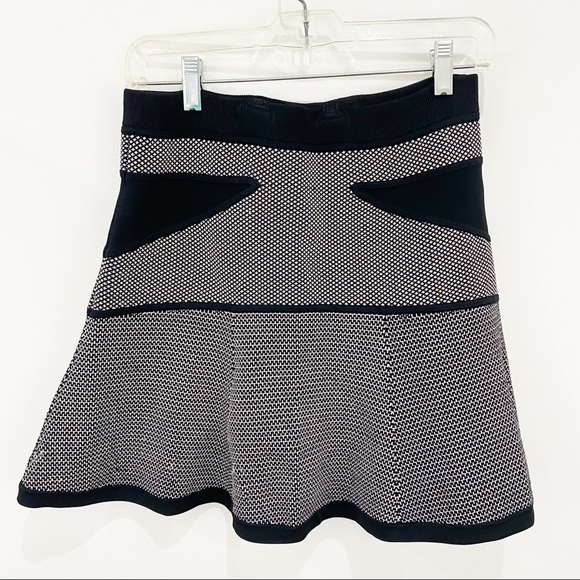 ALC Black White Geometric Knit Bodycon Mini-Skirt Size Large - Picture 3 of 8